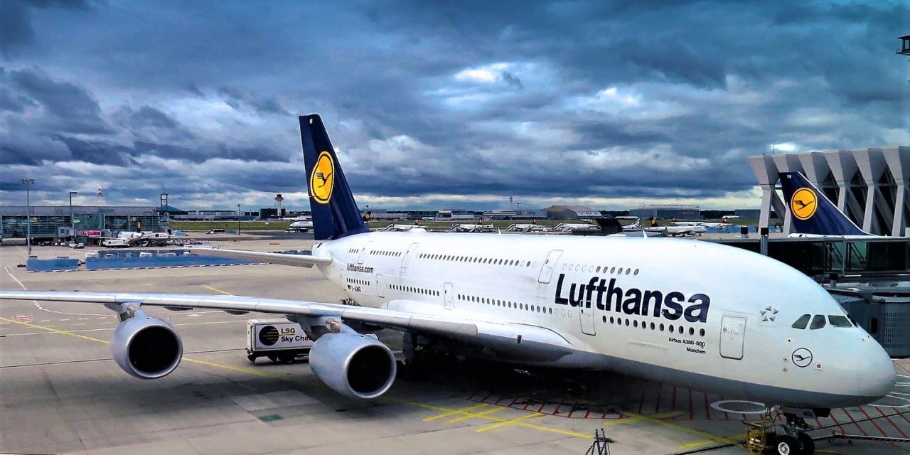 Lufthansa presset: Sælger ud og lukker lavprisselskab!