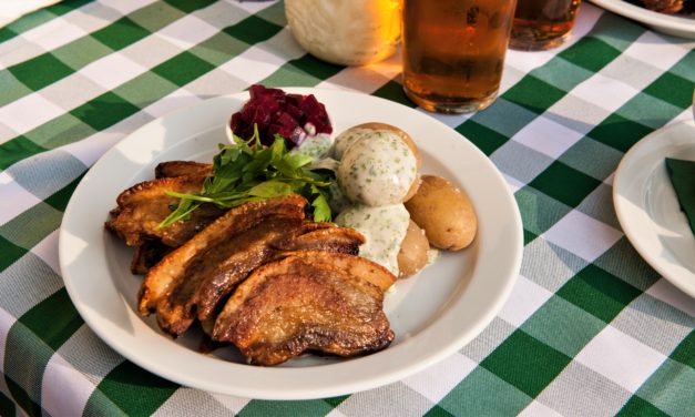 Opskrifter på gris og kager hitter, men hvad med nationalretten!