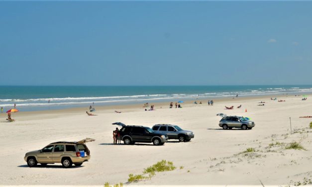 Solcreme redder huden, men ødelægger din bil!