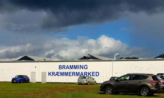 Tunge skyer over Bramming Kræmmermarked!