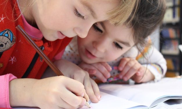 Skolelederne vil have de små børn tilbage i skole!