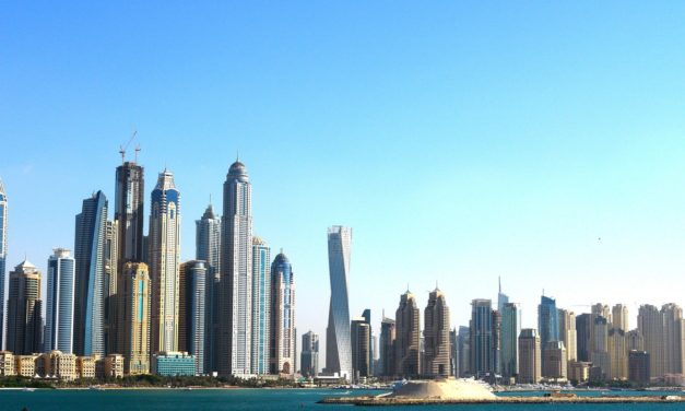 De danske myndigheder lukker for alle flyvninger fra Dubai!