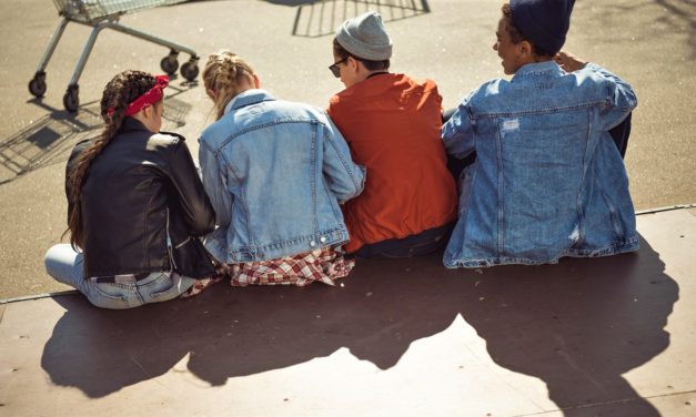 Tabuet om ensomhed blandt unge skal brydes gennem viden og refleksion!