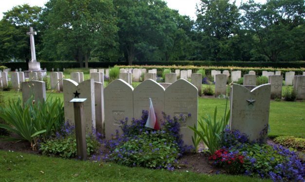 Stor interesse for historien – Gravlunden Fovrfeld  har helt sin egen historie