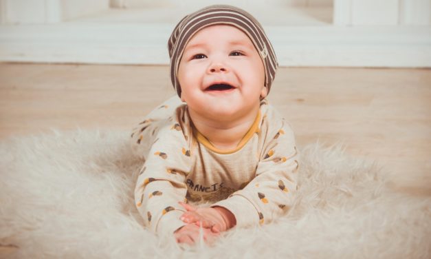 Spædbørn ser ting, som voksne ikke kan se!