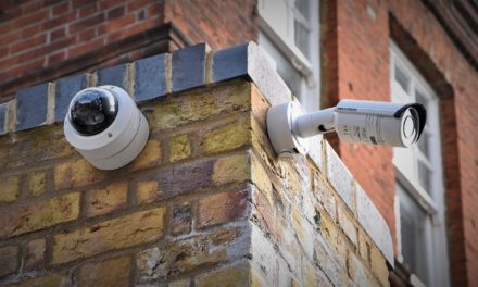 Politiet med venligt opråb til virksomhedsejere: Tip os om dit overvågningskamera – det er faktisk lovpligtigt!