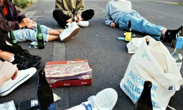 Vælgerne støtter 18-års aldersgrænse for køb af alkohol uanset politisk ståsted!