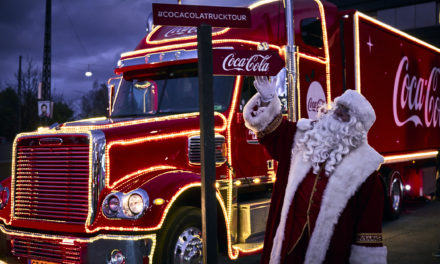 Overvældende tilslutning til indsamling: Coca-Cola Julelastbilen har slået rekorden fra 2019!