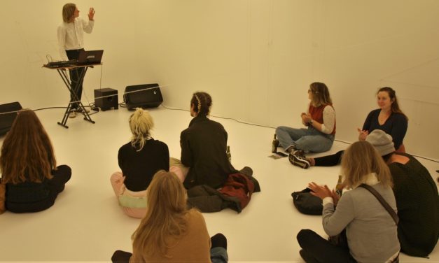ELECTRONIC ART – en ny vinkel på et billede!