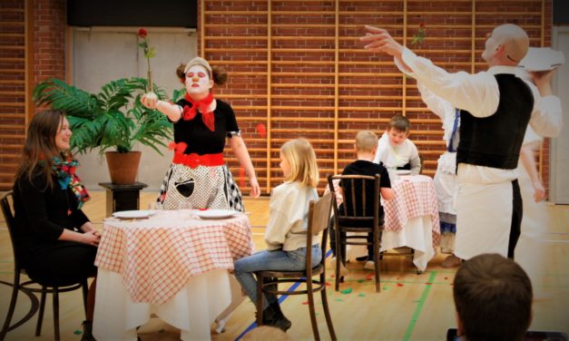 GLAD Teater imponerer!