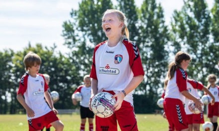 Flere piger i Esbjerg Kommune skal spille fodbold!