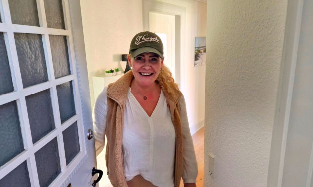 Vi overraskede ”ÅRETS MAMA” i går!